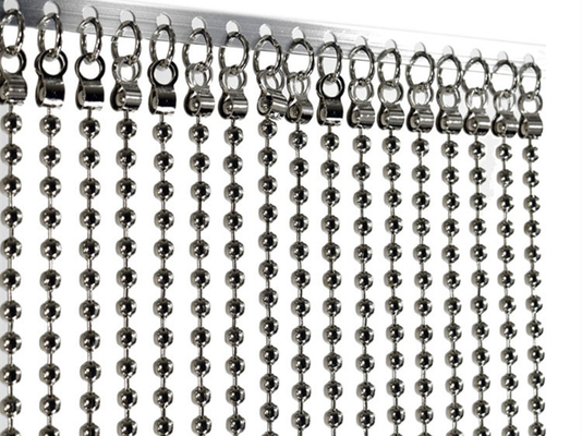 L'argent a plaqué la perle inoxydable de bille d'acier de rideau en chaîne en métal de 4mm
