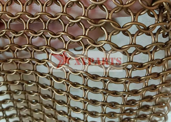 La chaîne d'en cuivre de diamètre de fil de 1,5 millimètres a tressé Ring Mesh For Background Decoration